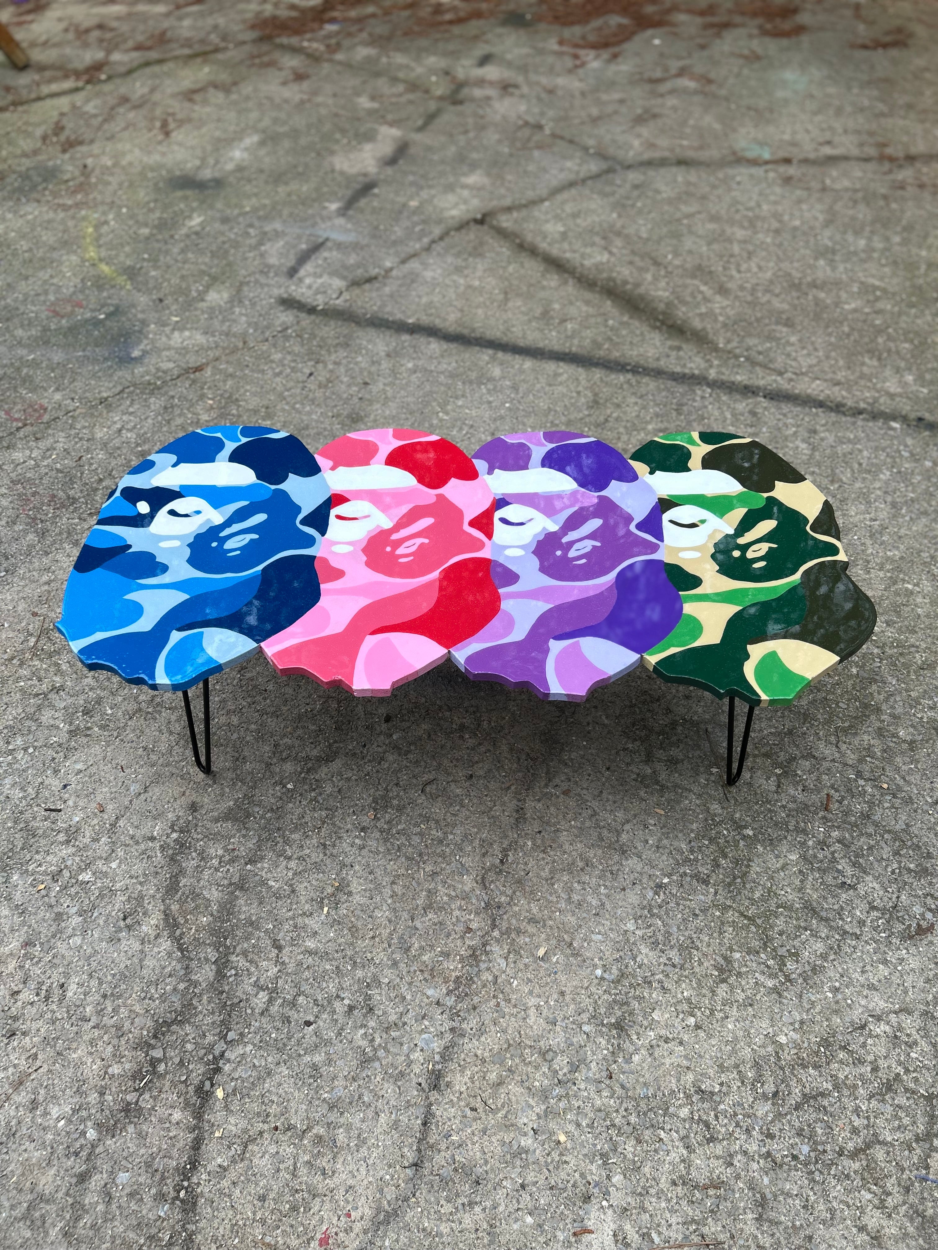 BAPE HEADS TABLE