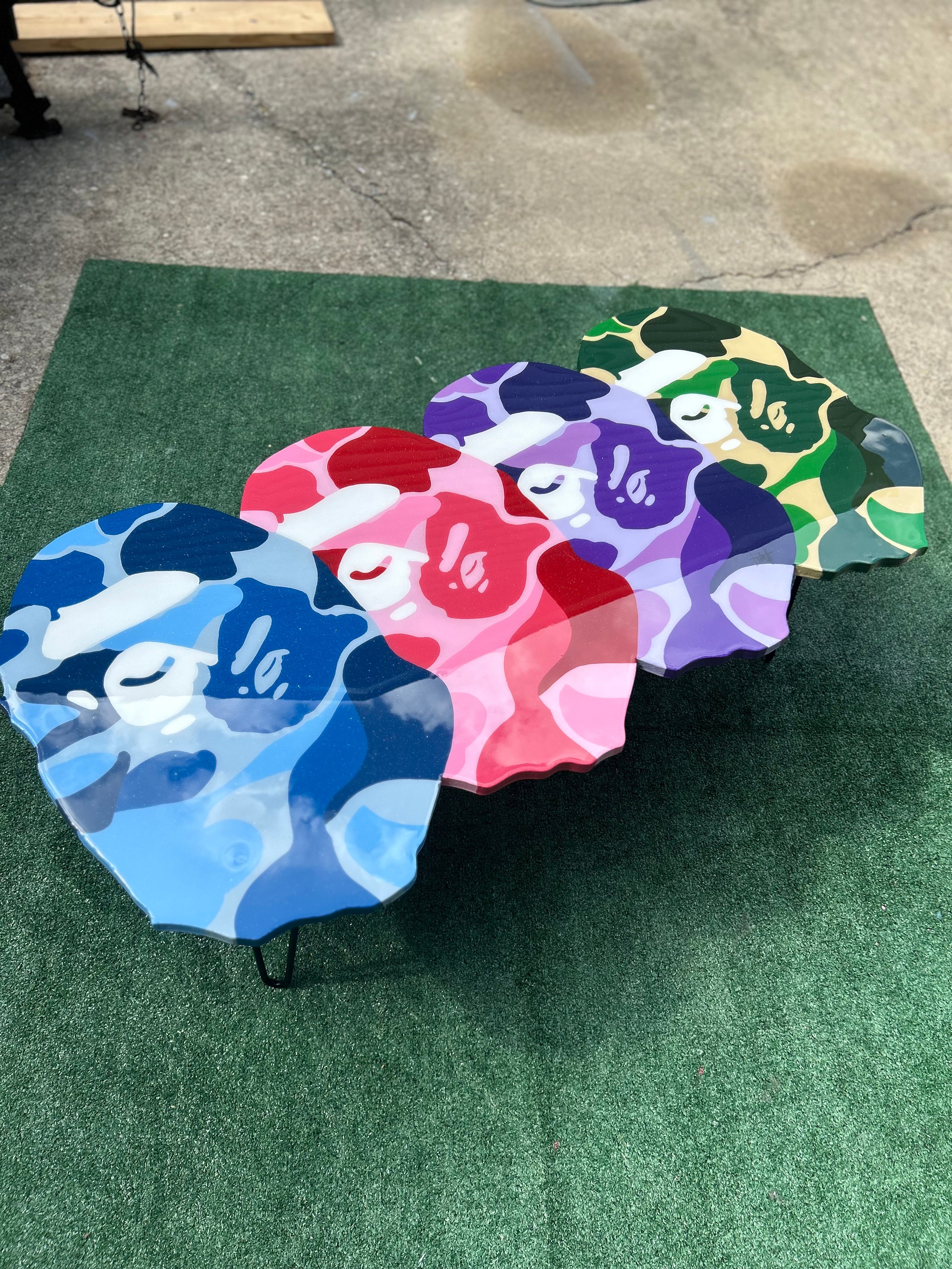 BAPE HEADS TABLE